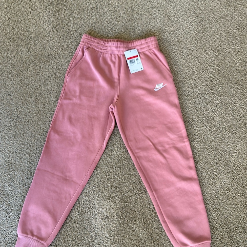 Nike girls sweatpants size Large super soft with pockets
